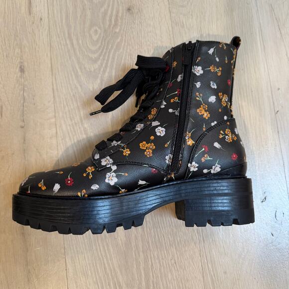 Guess Fearne Floral Black Combat Boots SZ 8.5 Vegan Leather Punk Grunge Emo Y2K - Picture 7 of 11